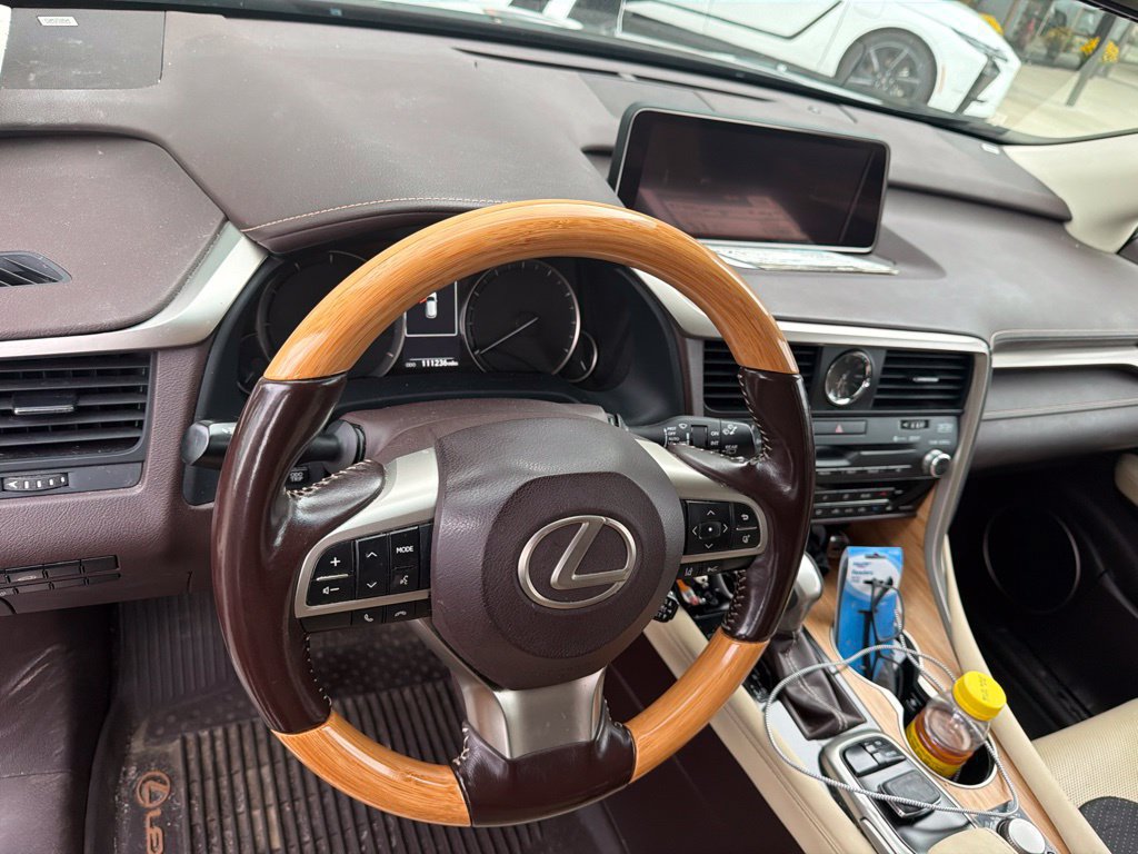 Used 2019 Lexus RX 350L AWD w/ Premium Package image 19