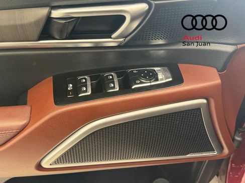Used 2023 Kia Telluride EX w/ EX Captain's Chair Package FWD image 30