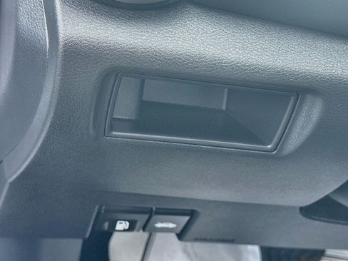 Used 2025 Nissan Versa SR w/ Trunk Package FWD image 10