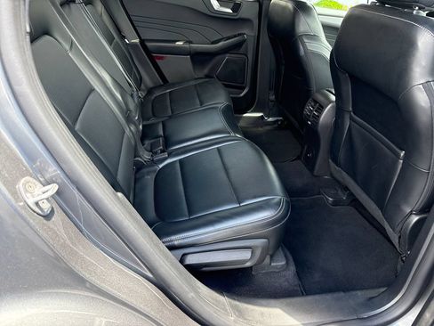 Used 2023 Ford Escape Platinum AWD/4WD image 23