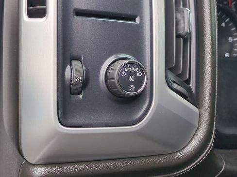 Used 2014 GMC Sierra 1500 SLE image 18