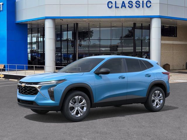 New 2026 Chevrolet Trax LS w/ Driver Confidence Package FWD image 2