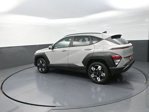 Used 2025 Hyundai Kona SEL AWD/4WD image 47