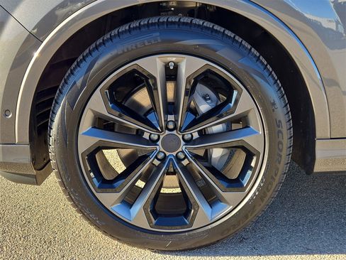 New 2026 Audi Q7 3.0T Premium Plus image 11