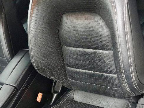 Used 2011 Mercedes-Benz E 550 Cabriolet image 4