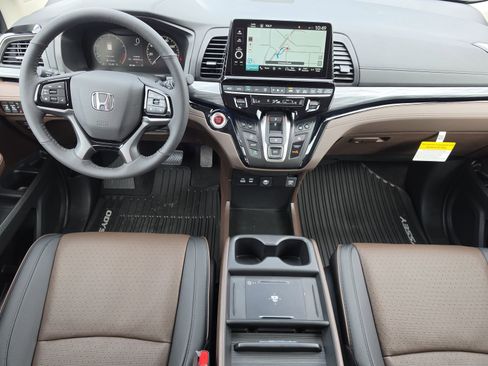 New 2026 Honda Odyssey Elite image 9