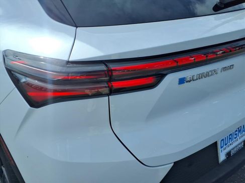 New 2026 Chevrolet Equinox EV LT image 9