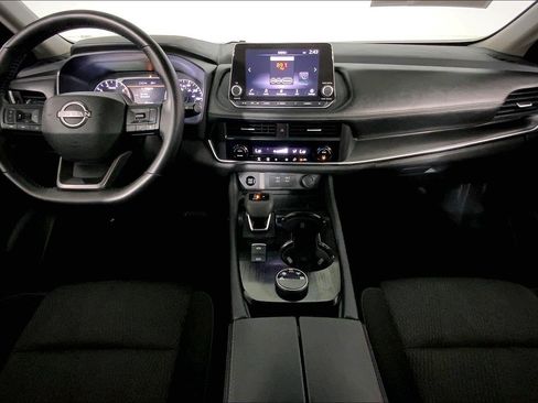 Used 2025 Nissan Rogue SV AWD/4WD image 15