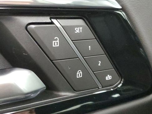 Used 2025 Chevrolet Tahoe Z71 w/ Comfort Package image 27