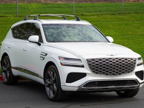 Used 2025 Genesis GV80 3.5T Prestige AWD/4WD image 2