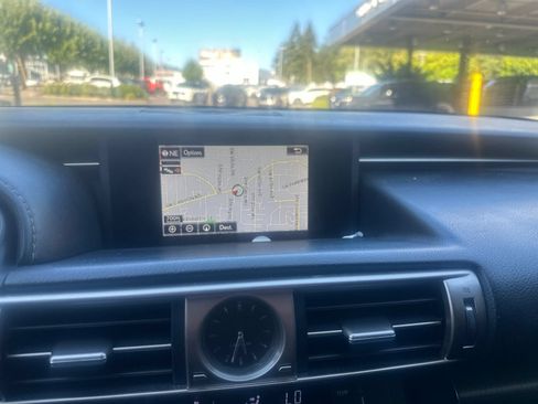 Used 2015 Lexus IS 350 w/ F-Sport Package RWD image 10