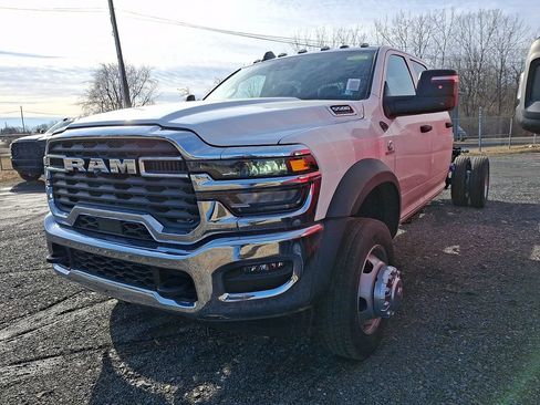 New 2026 RAM 5500 Tradesman w/ Chrome Appearance Group AWD/4WD image 2