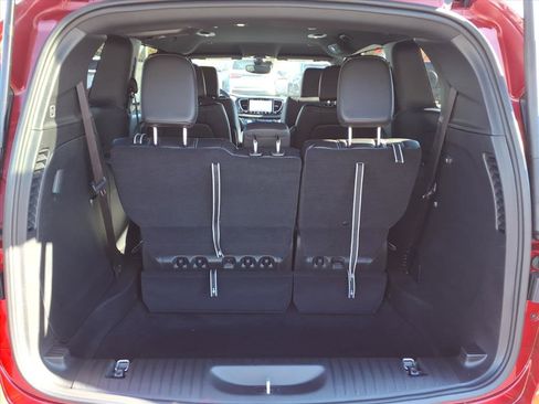 New 2026 Chrysler Pacifica Select image 11