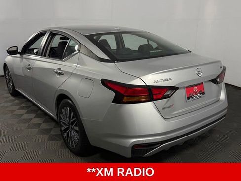 Used 2024 Nissan Altima 2.5 SV FWD image 6