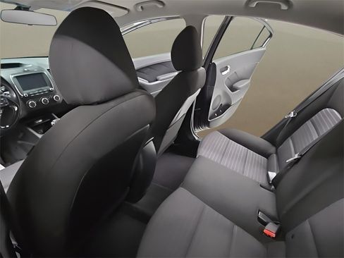 Used 2018 Kia Forte S image 14