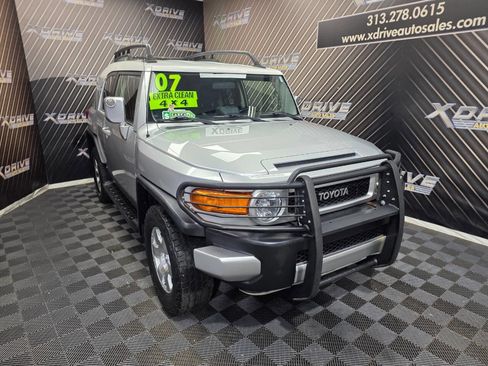 Used 2007 Toyota FJ Cruiser 4WD image 6
