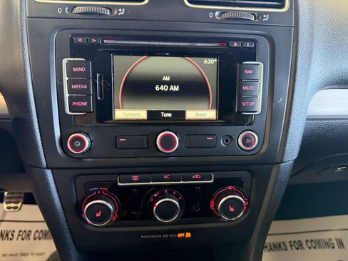 Used 2012 Volkswagen GTI 4-Door image 17