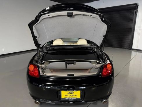 Used 2004 Lexus SC 430 Convertible RWD image 13