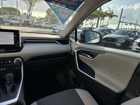 Used 2024 Toyota RAV4 XLE w/ Convenience Package image 16