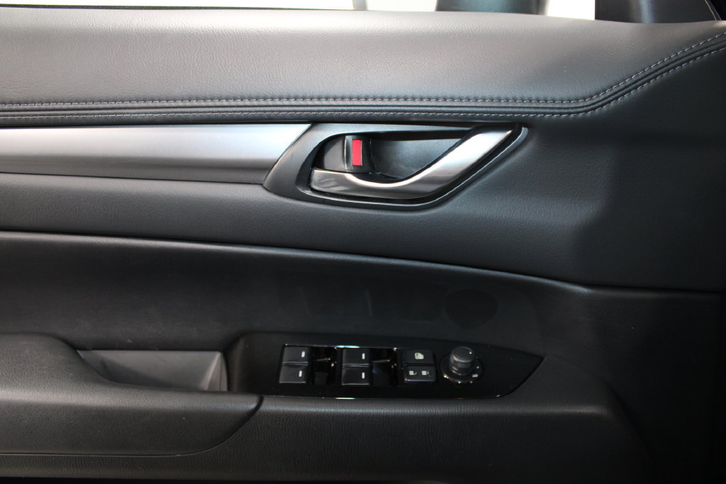 Used 2025 MAZDA CX-5 AWD 2.5 S w/ Preferred Package image 41