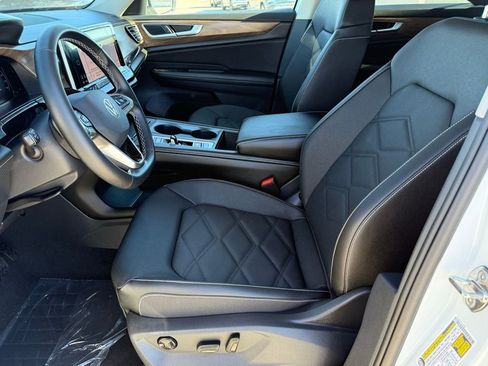 New 2026 Volkswagen Atlas SE image 12