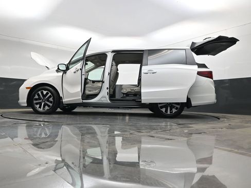 Certified 2026 Honda Odyssey EX-L image 39
