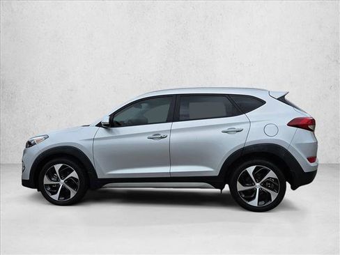 Used 2018 Hyundai Tucson Sport FWD image 9