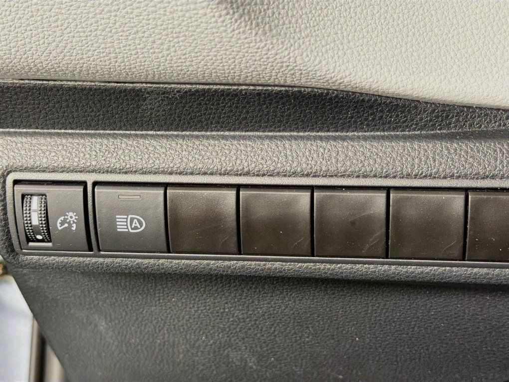 Used 2024 Toyota Corolla SE FWD image 15