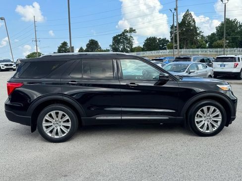 Used 2020 Ford Explorer Limited AWD/4WD image 2