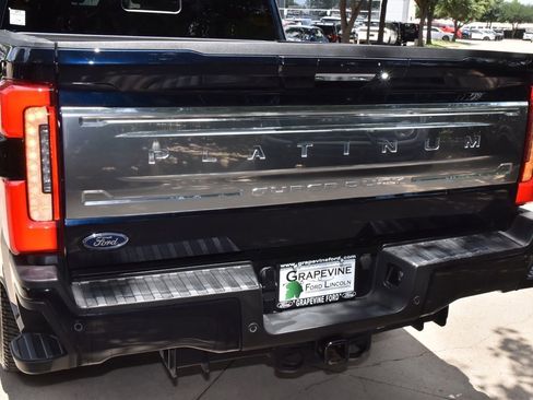 Used 2024 Ford F350 Platinum w/ FX4 Off-Road Package AWD/4WD image 40