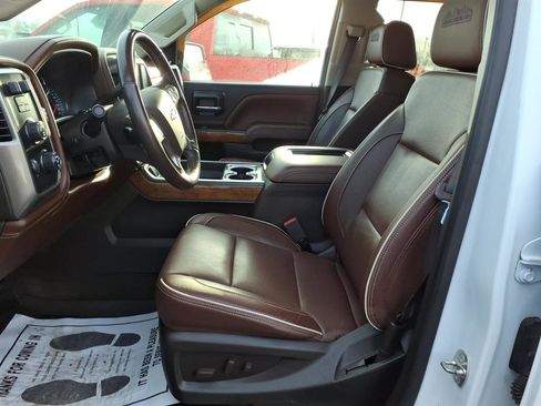 Used 2018 Chevrolet Silverado 1500 High Country image 14