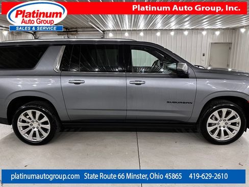 Used 2022 Chevrolet Suburban Premier w/ Max Trailering Package AWD/4WD image 6