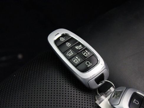 Used 2023 Hyundai Palisade Calligraphy w/ Cargo Package image 32