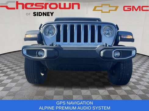 Used 2018 Jeep Wrangler Unlimited Sahara image 16