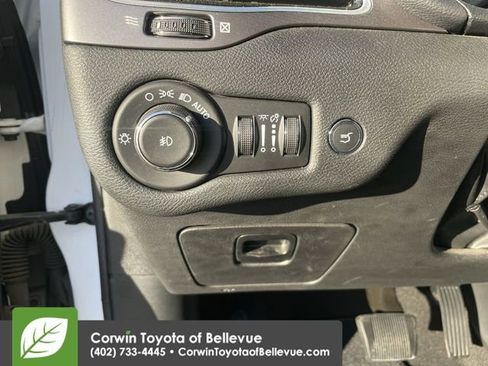 Used 2020 Jeep Cherokee Limited image 20