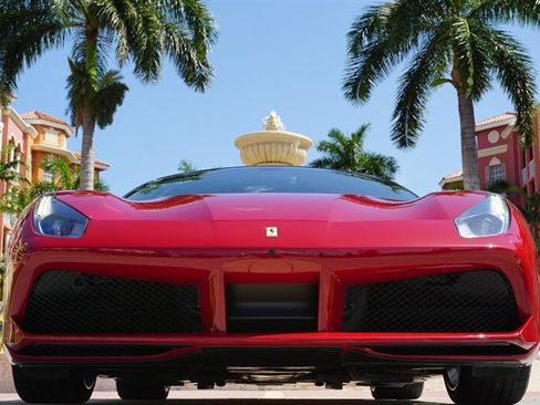 Used 2019 Ferrari 488 GTB RWD image 26