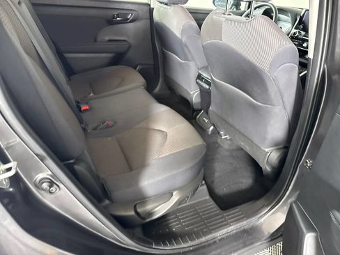 Used 2023 Toyota Highlander LE FWD image 14