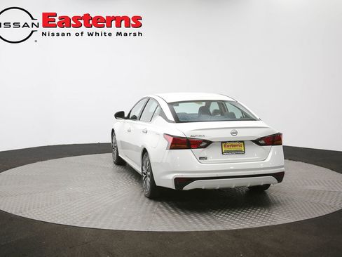 Used 2025 Nissan Altima 2.5 SV FWD image 56