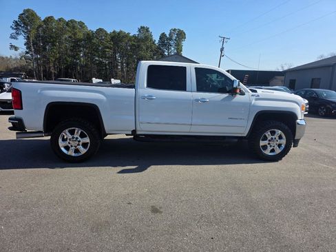 Used 2019 GMC Sierra 2500 SLT w/ Duramax Plus Package image 4