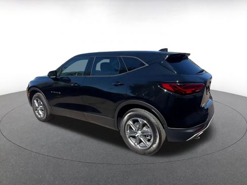 Used 2025 Chevrolet Blazer LT FWD image 10
