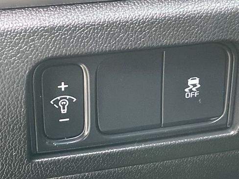 Used 2024 Kia Sorento S image 31