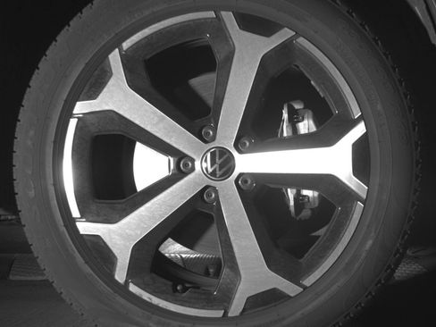 Used 2026 Volkswagen Tiguan SE AWD/4WD image 13