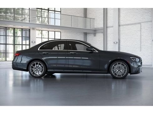 Used 2023 Mercedes-Benz E 350 4MATIC Sedan image 16