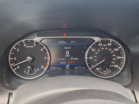 Used 2025 Nissan Altima 2.5 SV FWD image 30