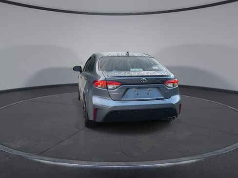Used 2024 Toyota Corolla SE FWD image 7