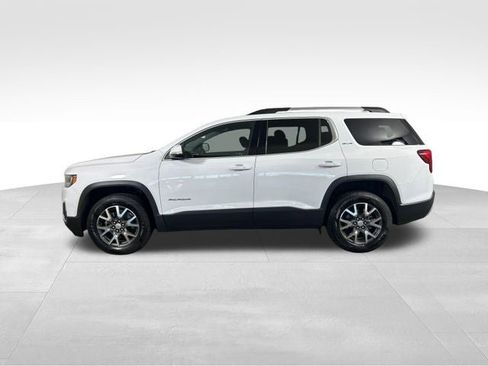 Used 2023 GMC Acadia SLE w/ Driver Convenience Package FWD image 3