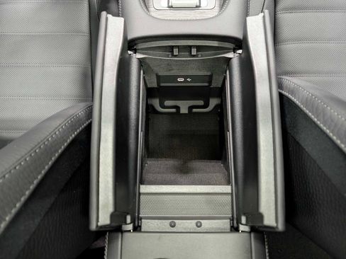 New 2026 Mercedes-Benz GLS 450 4MATIC image 19