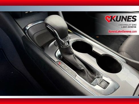 Used 2024 Chevrolet Malibu LT image 21