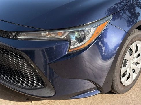 Used 2021 Toyota Corolla LE FWD image 5