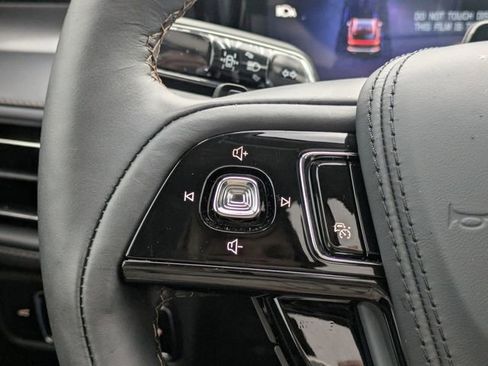 New 2025 Lincoln Aviator 2WD w/ Jet Appearance Package image 22